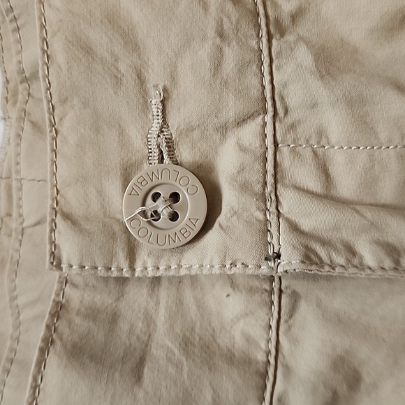 Women's Columbia Tan Shorts Size 4/L - Picture 8 of 13